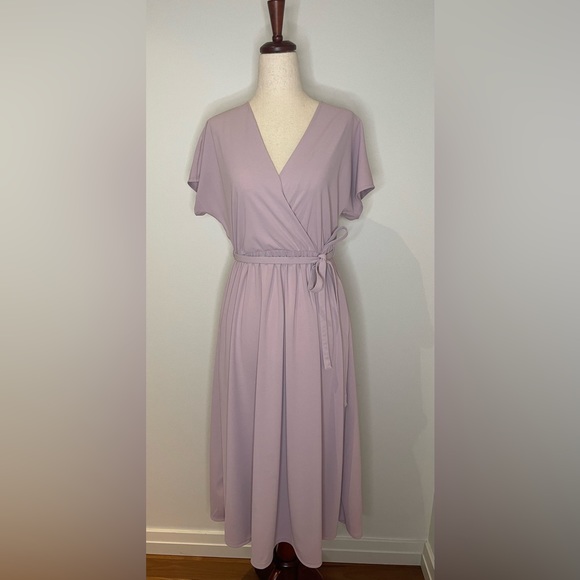 Uniqlo Dresses & Skirts - Uniqlo Lilac Dress